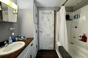 180 Orlando Ave, Pittsfield, MA 01201 - Photo 10