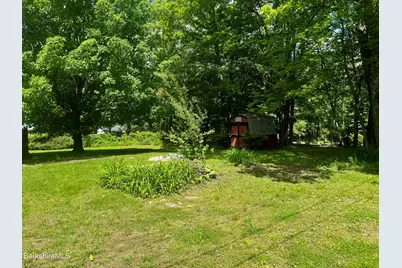 180 Orlando Ave, Pittsfield, MA 01201 - Photo 22
