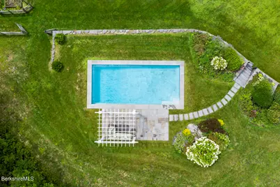 470 Harrington Dr, Austerlitz, NY 12017 - Photo 8