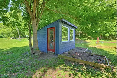 386 N Plain Rd, Great Barrington, MA 01230 - Photo 10