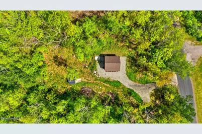 7 West St, Sandisfield, MA 01255 - Photo 4