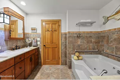 765 Canaan Rd, Richmond, MA 01254 - Photo 36