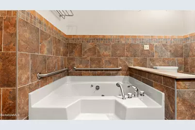 765 Canaan Rd, Richmond, MA 01254 - Photo 38