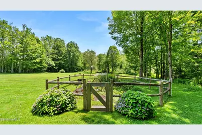 765 Canaan Rd, Richmond, MA 01254 - Photo 8