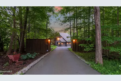 765 Canaan Rd, Richmond, MA 01254 - Photo 4