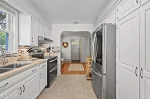 97 Morningview Dr, Pittsfield, MA 01201 - Photo 24