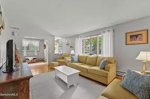 97 Morningview Dr, Pittsfield, MA 01201 - Photo 18