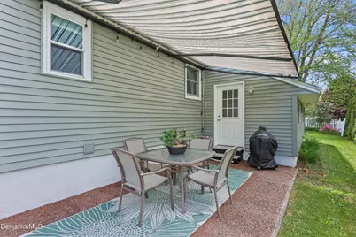 97 Morningview Dr, Pittsfield, MA 01201 - Photo 10