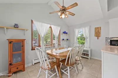 97 Morningview Dr, Pittsfield, MA 01201 - Photo 26
