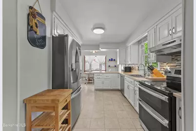 97 Morningview Dr, Pittsfield, MA 01201 - Photo 20