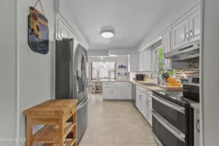 97 Morningview Dr, Pittsfield, MA 01201 - Photo 20