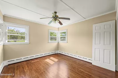 132 Main St, Williamstown, MA 01267 - Photo 20