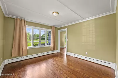 132 Main St, Williamstown, MA 01267 - Photo 6