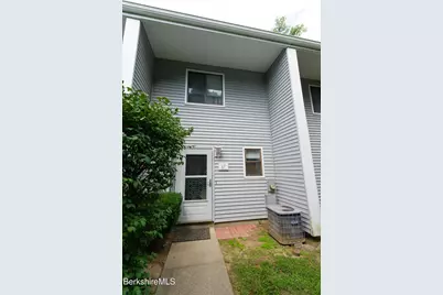 555 Russell Rd #J 65, Westfield, MA 01085 - Photo 2
