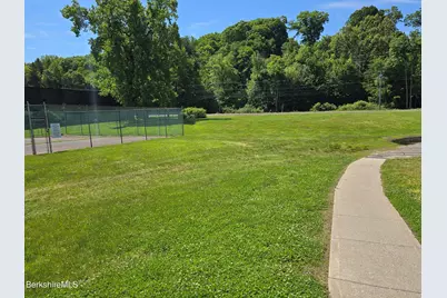555 Russell Rd #J 65, Westfield, MA 01085 - Photo 26