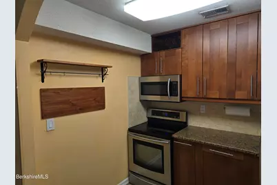 555 Russell Rd #J 65, Westfield, MA 01085 - Photo 4