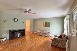 104 Tremont St, North Adams, MA 01247 - Photo 12