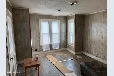 141 Dewey Ave, Pittsfield, MA 01201 - Photo 10