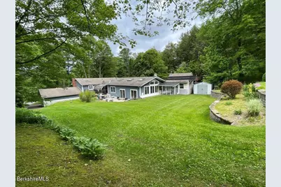 851 E New Lenox Rd, Pittsfield, MA 01201 - Photo 56