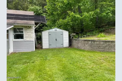 851 E New Lenox Rd, Pittsfield, MA 01201 - Photo 50