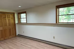 851 E New Lenox Rd, Pittsfield, MA 01201 - Photo 36