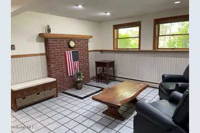 851 E New Lenox Rd, Pittsfield, MA 01201 - Photo 40