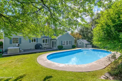 10 Park Dr, Lanesborough, MA 01237 - Photo 8