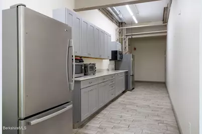 125 Pecks Rd, Pittsfield, MA 01201 - Photo 10