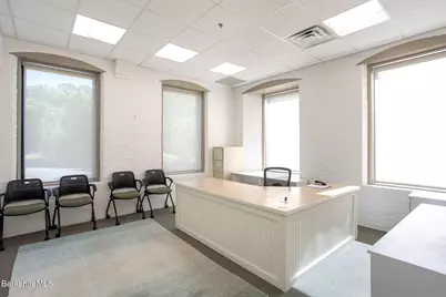 125 Pecks Rd, Pittsfield, MA 01201 - Photo 12