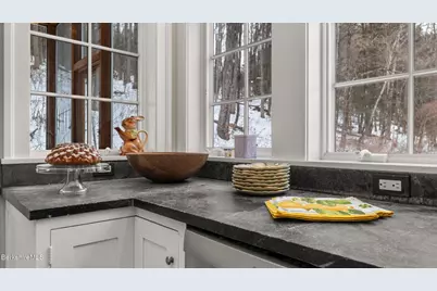 127 Monument Valley Rd, Great Barrington, MA 01230 - Photo 12