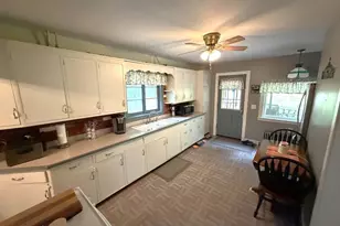 30 Richview Ave, North Adams, MA 01247 - Photo 12