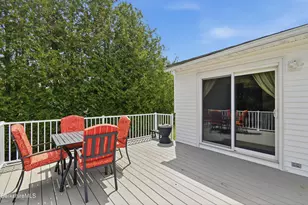 18 Greenings Ave, Pittsfield, MA 01201 - Photo 18