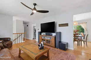 18 Greenings Ave, Pittsfield, MA 01201 - Photo 10