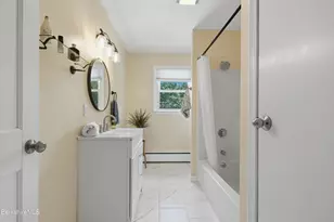 18 Greenings Ave, Pittsfield, MA 01201 - Photo 24