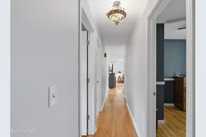 18 Greenings Ave, Pittsfield, MA 01201 - Photo 20