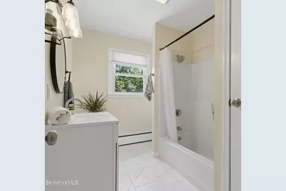 18 Greenings Ave, Pittsfield, MA 01201 - Photo 26