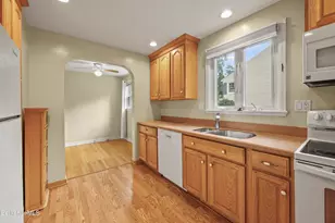 28 Hopewell Dr, Pittsfield, MA 01201 - Photo 14
