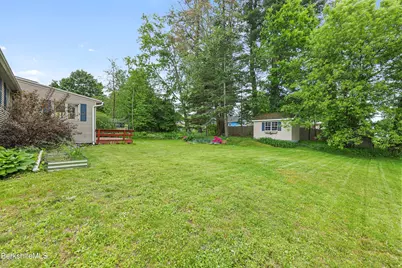 28 Hopewell Dr, Pittsfield, MA 01201 - Photo 34