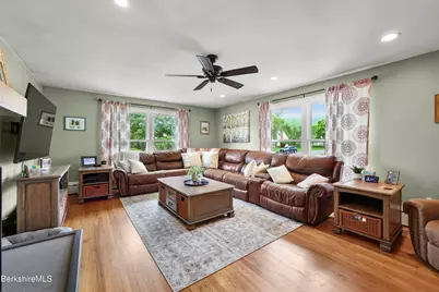 18 Dubis St, Adams, MA 01220 - Photo 20