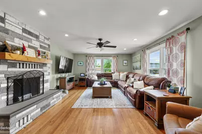 18 Dubis St, Adams, MA 01220 - Photo 16