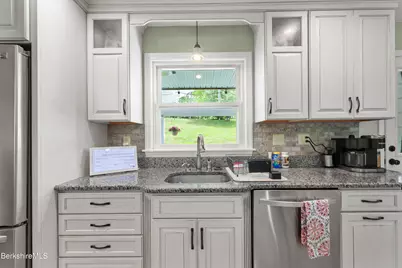 18 Dubis St, Adams, MA 01220 - Photo 12