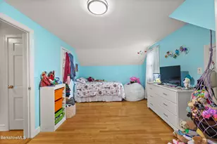 46 Woodlawn Ave, North Adams, MA 01247 - Photo 28