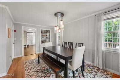46 Woodlawn Ave, North Adams, MA 01247 - Photo 18