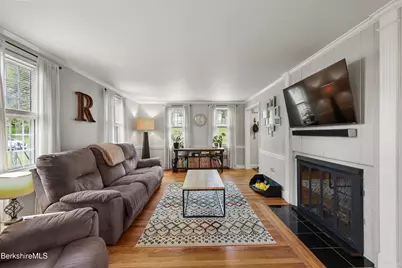 46 Woodlawn Ave, North Adams, MA 01247 - Photo 6