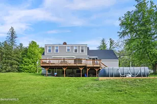 46 Woodlawn Ave, North Adams, MA 01247 - Photo 34