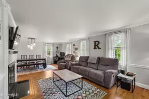 46 Woodlawn Ave, North Adams, MA 01247 - Photo 8