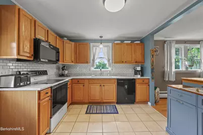 457 N Eagle St, Clarksburg, MA 01247 - Photo 6