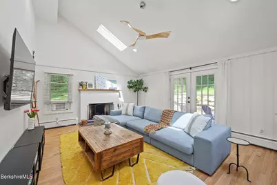 85 Pixley Rd, Great Barrington, MA 01230 - Photo 14