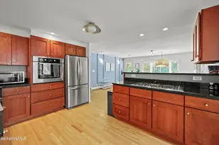 85 Pixley Rd, Great Barrington, MA 01230 - Photo 10