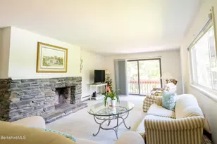 51 Churchill Crest, Pittsfield, MA 01201 - Photo 14